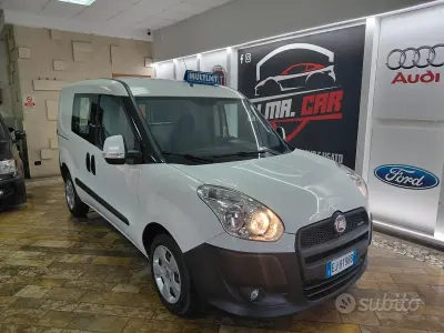Usata Fiat Doblò 105 CV (77 kW) 2011 Bianco Monovolume