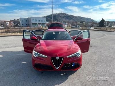 Usata Alfa Romeo Stelvio 280 CV (205 kW) 2016 Rosso SUV