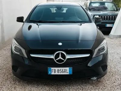 Usata Mercedes CLA200 Shooting Brake 136 CV (100 kW) 2015 Nero Station wagon
