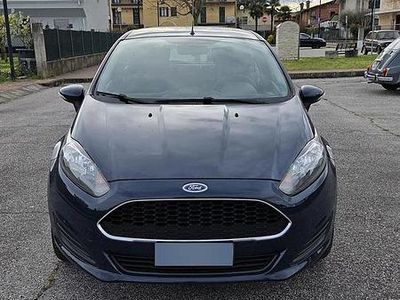 Usata Ford Fiesta ST-Line 75 CV (55 kW) 2017 Blu Utilitaria