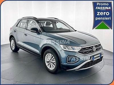 Usata VW T-Roc Style 110 CV (80 kW) 2022 Nero/grigio SUV