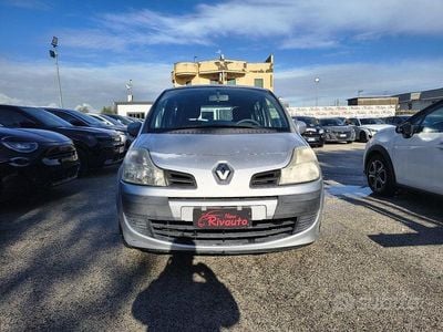 Usata Renault Grand Modus Dynamique 74 CV (54 kW) 2009 Grigio Monovolume
