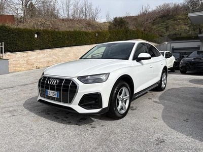 Begagnad Audi Q5 Advanced 163 HK (119 kW) 2022 Vit SUV