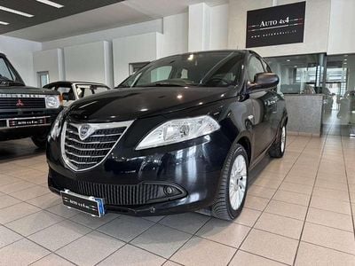 Usata Lancia Ypsilon Gold 95 CV (69 kW) 2014 Nero Utilitaria