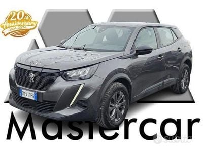 Usata Peugeot 2008 Active 131 CV (96 kW) 2023 Grigio platinium SUV