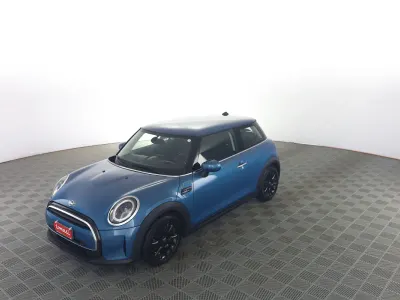 Usata Mini Cooper 136 CV (100 kW) 2021 Island blue Utilitaria