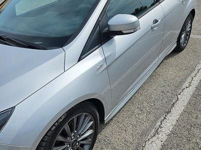 Argento Usata 2018 Ford Focus ST-Line Station wagon | 7000 € (Buon prezzo)