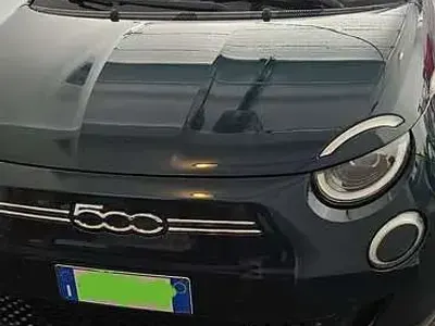 Usata Fiat 500e La Prima 42 kW (58 CV) 2021 Utilitaria