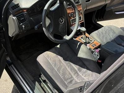 Usata Mercedes E220 143 CV (105 kW) 1999 Berlina