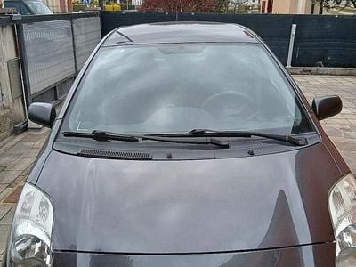 Usata Toyota Yaris Sol 2010 Grigio Utilitaria