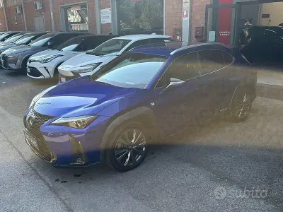 Usata Lexus UX Sport Line 183 CV (134 kW) 2021 Blu SUV