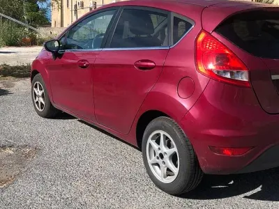 Usata Ford Fiesta 82 CV (60 kW) 2009 Berlina
