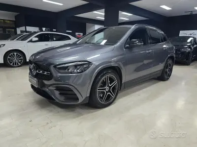 Usata Mercedes GLA200 AMG Line Premium 150 CV (110 kW) 2024 Grigio SUV