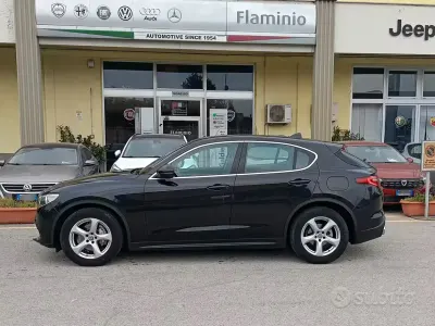 Usata Alfa Romeo Stelvio Super 180 CV (132 kW) 2017 Nero SUV
