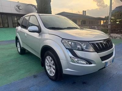 Usata Mahindra XUV500 140 CV (102 kW) 2019 Argento SUV