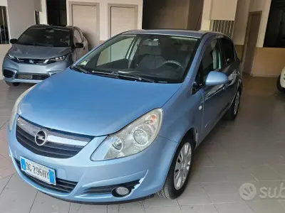 Usata Opel Corsa Club 75 CV (55 kW) 2007 Grigio Utilitaria