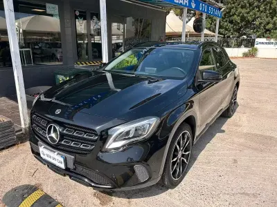 Usata Mercedes GLA200 Premium 136 CV (100 kW) 2019 Nero SUV