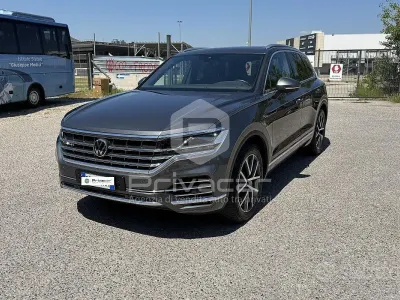 Usata VW Touareg Elegance 340 CV (250 kW) 2021 Grigio SUV