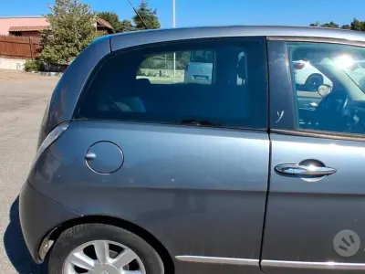 Usata Lancia Ypsilon 95 CV (69 kW) 2007 Grigio Utilitaria