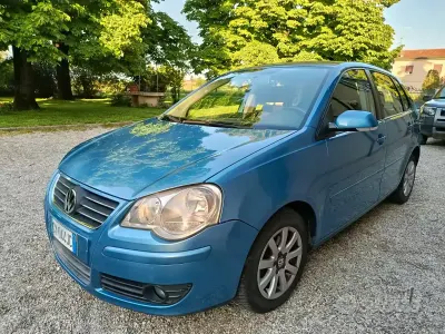 Usata VW Polo Sportline 69 CV (50 kW) 2007 Blu Utilitaria