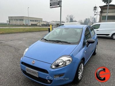 Usata Fiat Punto Street 95 CV (69 kW) 2017 Azzurro pastello Utilitaria