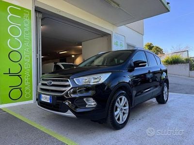 Usata Ford Kuga Titanium 120 CV (88 kW) 2018 Nero SUV