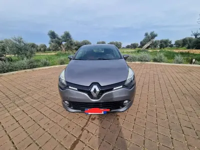 Usata Renault Clio IV 73 CV (53 kW) 2016 Berlina