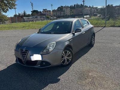Usata Alfa Romeo Giulietta Exclusive 105 CV (77 kW) 2013 Giallo Utilitaria