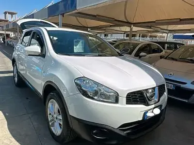 Usata Nissan Qashqai 110 CV (80 kW) 2011 Bianco SUV