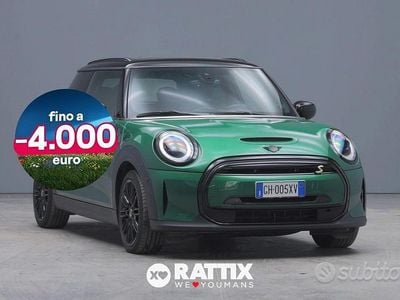 Usata Mini Cooper SE 135 kW (184 CV) 2022 Green metallic Utilitaria
