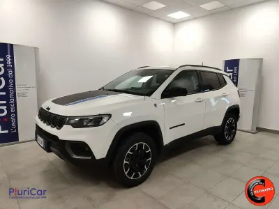 Usata Jeep Compass Trailhawk 239 CV (175 kW) 2023 Bianco SUV