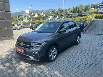 Usata VW T-Cross Style 116 CV (85 kW) 2019 Argento SUV
