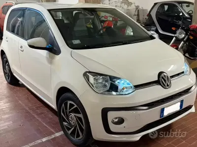 Usata VW up! 68 CV (50 kW) 2019 Bianco Utilitaria