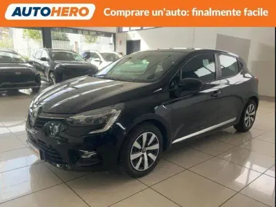 Begagnad Renault Clio V Zen 91 HK (66 kW) 2021 Svart Sedan