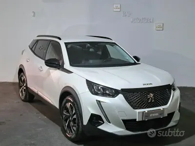 Usata Peugeot 2008 GT 131 CV (96 kW) 2021 Bianco SUV