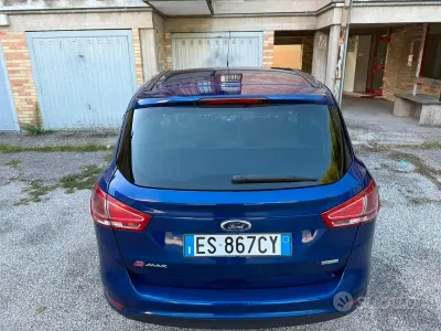 Usata Ford B-MAX 100 CV (73 kW) 2013 Blu Monovolume