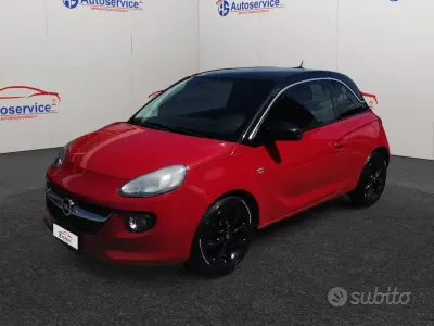 Usata Opel Adam Glam 87 CV (63 kW) 2016 Rosso Utilitaria
