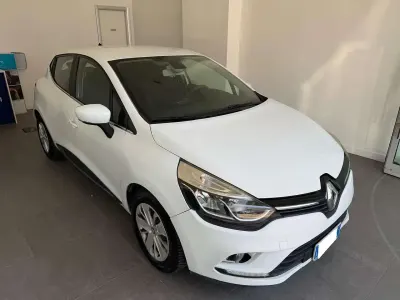 Usata Renault Clio IV Zen 73 CV (53 kW) 2017 Other Berlina
