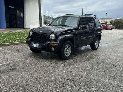 Occasion Jeep Cherokee Sport 150 ch (110 kW) 2005 SUV