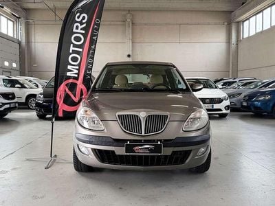 Usata Lancia Ypsilon 70 CV (51 kW) 2005 Grigio Utilitaria