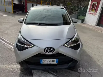 Gebraucht Toyota Aygo 72 PS (52 kW) 2020 Grau Kleinwagen