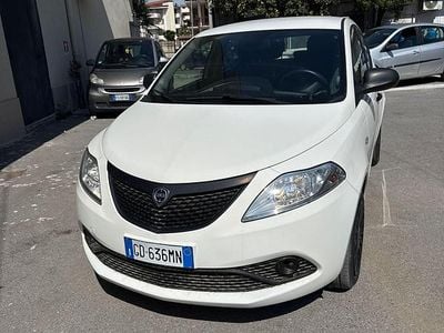 Usata Lancia Ypsilon 69 CV (50 kW) 2021 Utilitaria