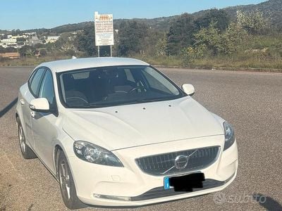 Usata Volvo V40 120 CV (88 kW) 2016 Berlina