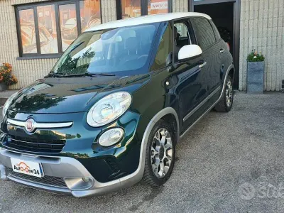 Begagnad Fiat 500L Trekking 84 HK (61 kW) 2013 Grön Minibuss