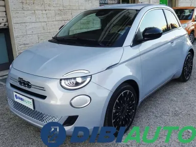 Ny Fiat 500 Icon 65 HK (47 kW) 2026 Celestial Sedan