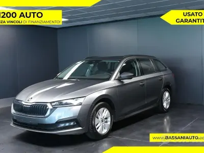 Usata Skoda Octavia Executive 116 CV (85 kW) 2024 Grigio scuro Station wagon