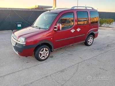 Usata Fiat Doblò 105 CV (77 kW) 2005 Monovolume