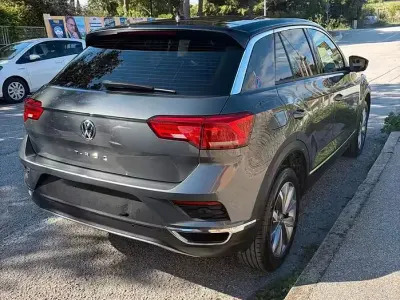 Usata VW T-Roc 116 CV (85 kW) 2018 Grigio SUV