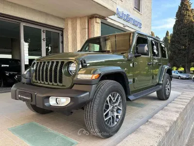 Usata Jeep Wrangler Sahara 272 CV (200 kW) 2023 Verde SUV