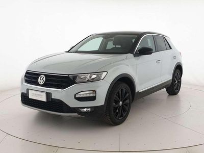 Usata VW T-Roc Style 116 CV (85 kW) 2019 White silver metallizzato nero SUV